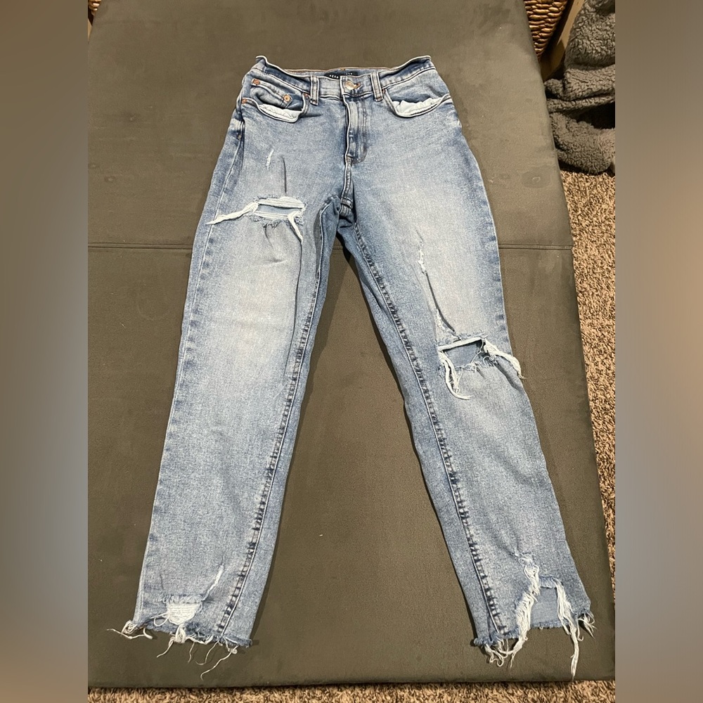 Aeropostale Distressed Jeans